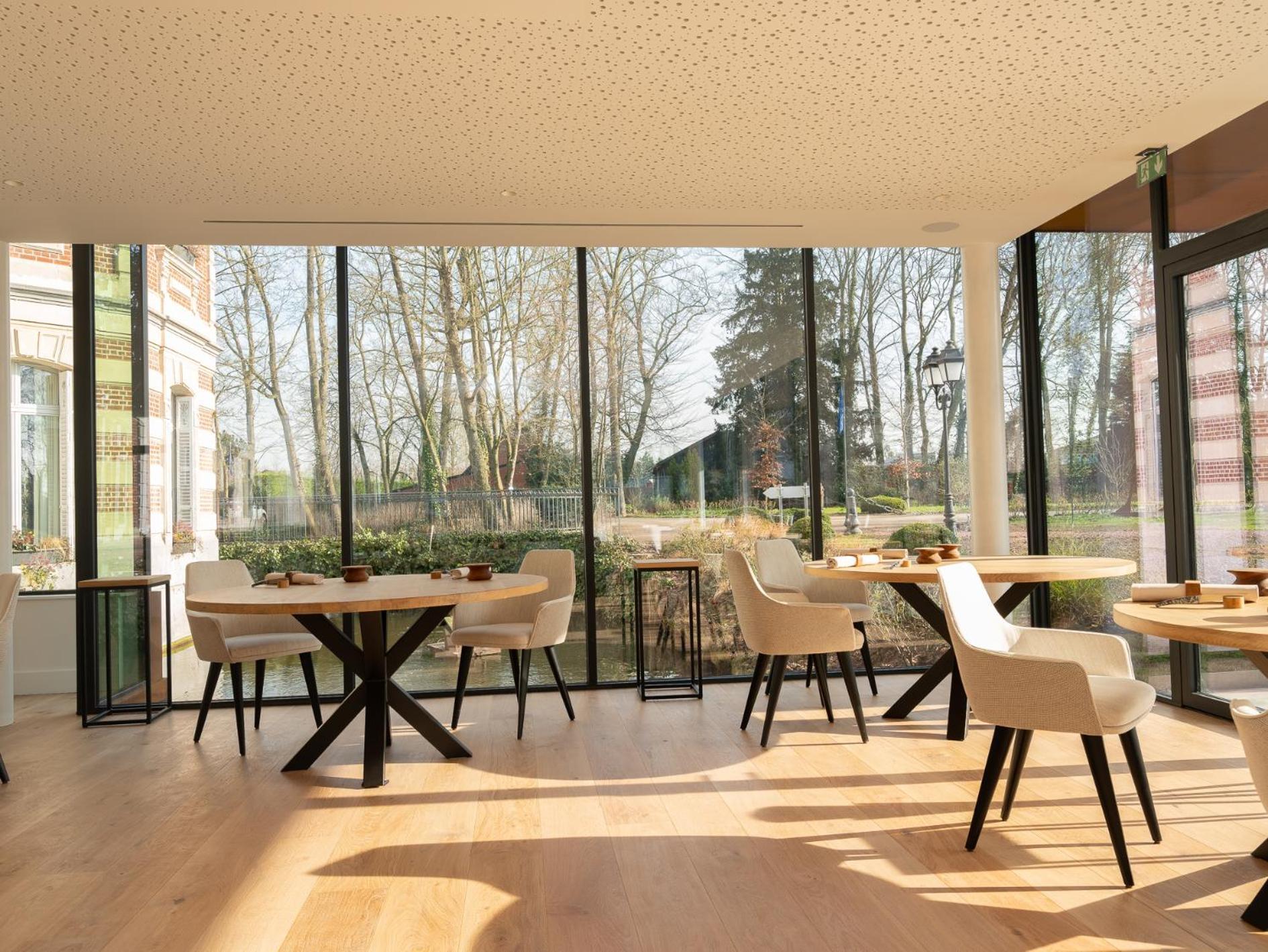 Le Chateau De Beaulieu Busnes Luaran gambar